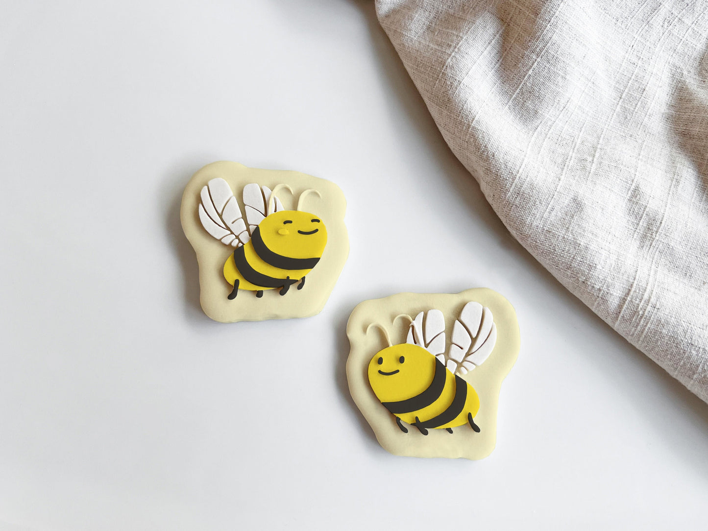 Little Bees Cookie Cutter & Stamp Set