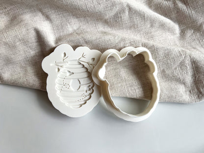 Beehive Cookie Cutter & Stamp Set