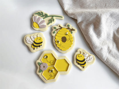 Bee Theme Cookie Cutter & Stamp Set