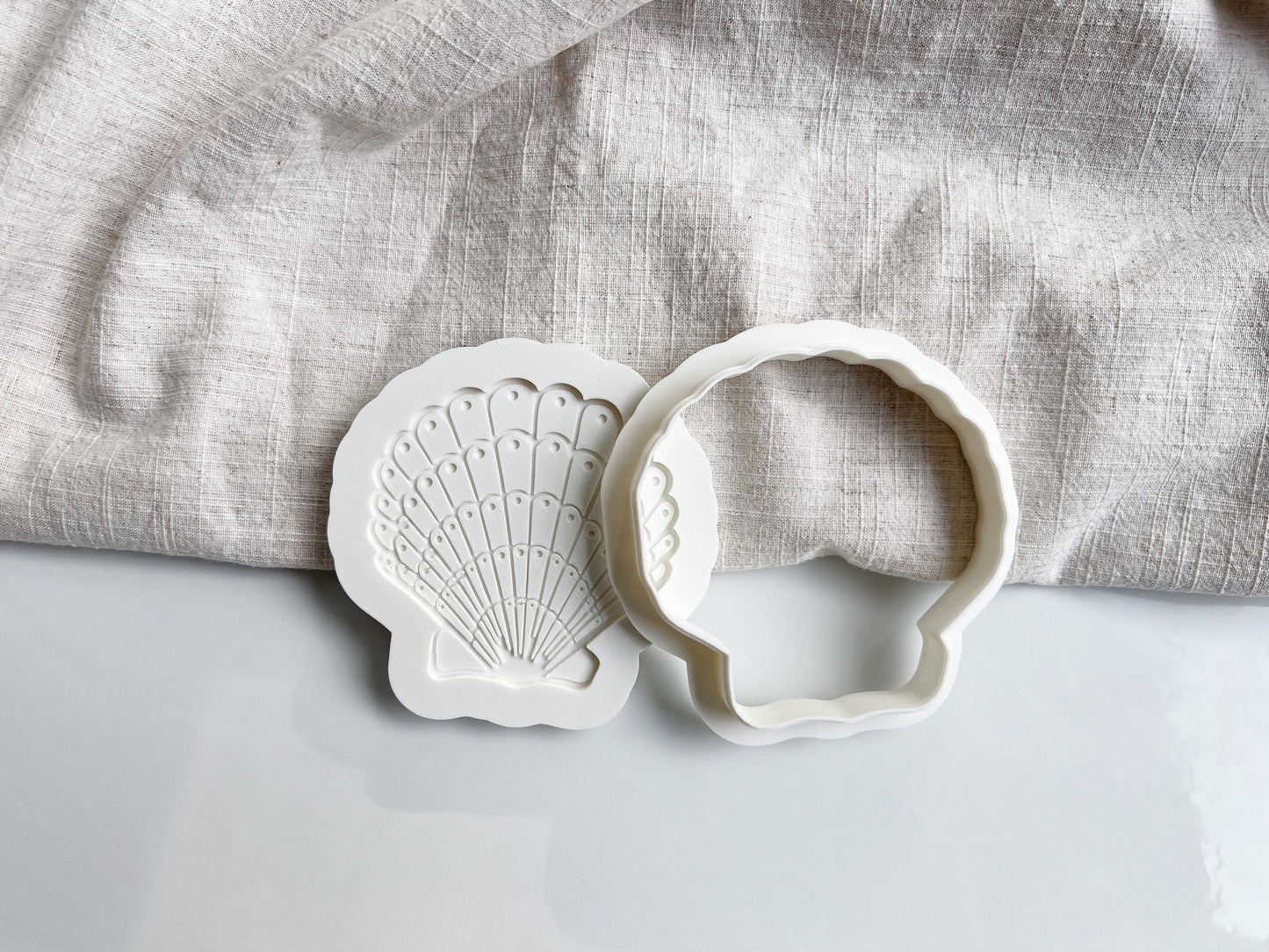 Scalloped Shell Cookie Cutter & Stamp Set